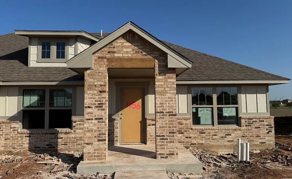 Primary Photo - Brand New Home In Newcastle!