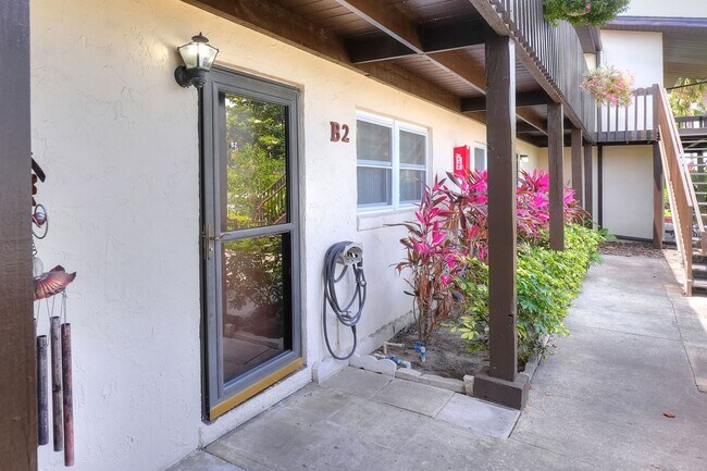 Foto del edificio - 2-Bedroom, 1-Bathroom Condo in Winter Haven