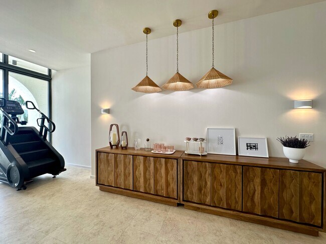 Foto del edificio - 402 NE 34th St