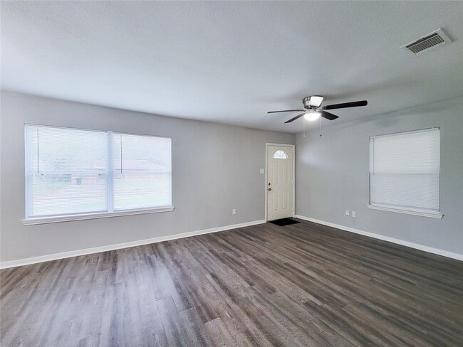 Foto del edificio - 5242 Keystone St