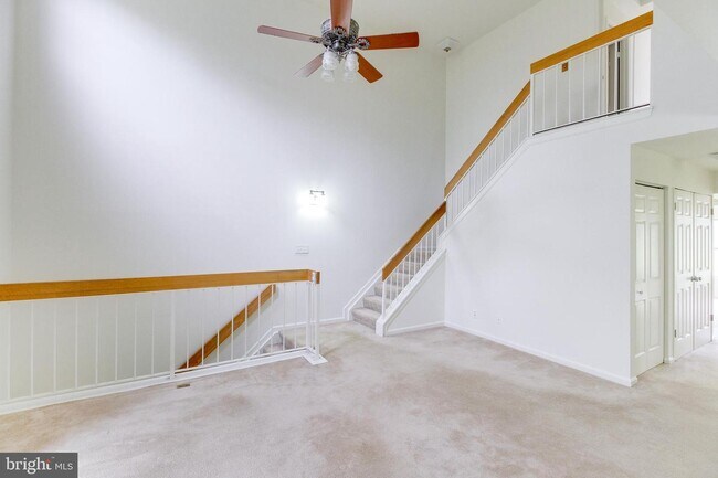 Building Photo - 5814 Orchard Hill Ln