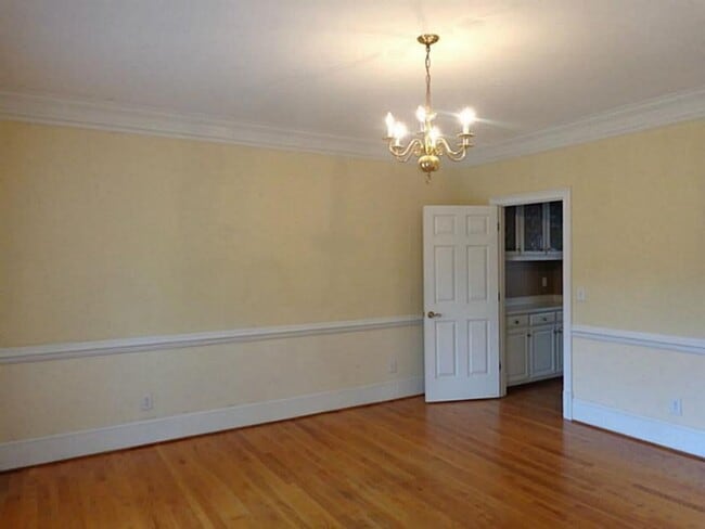 Building Photo - COMING SOON!!  5 Bedroom finished basement...