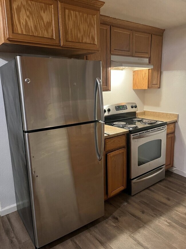 Foto del edificio - 3887 N Ryde Ave