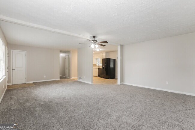 Foto del edificio - 583 Lakeridge Cir SE