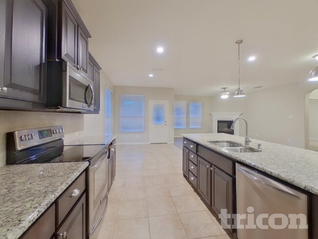 Building Photo - 701 Gold Hl Trl