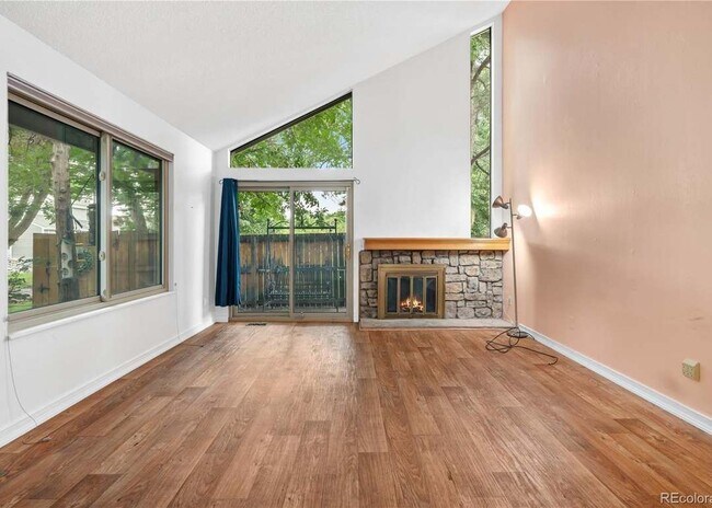 Foto del edificio - 2934 S Revere St