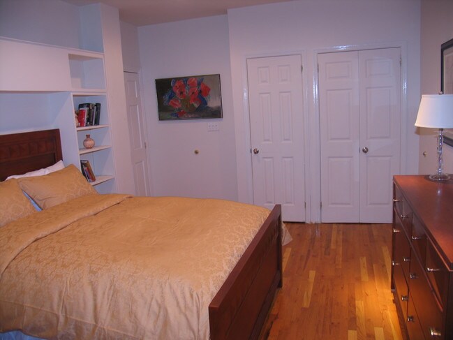 Foto del edificio - 114 Lincoln Pl