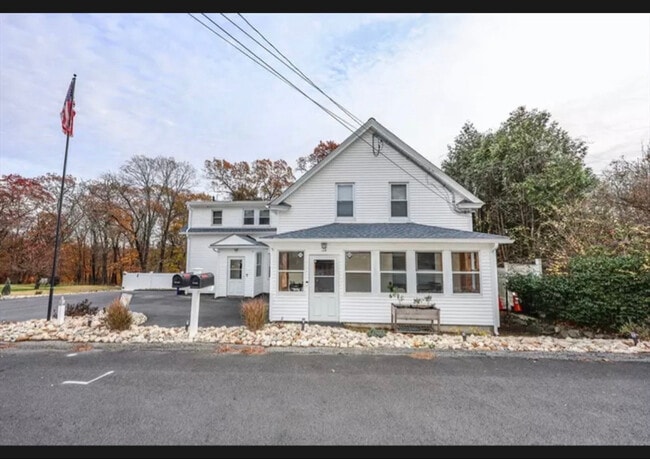 Building Photo - 35 Honora Ave