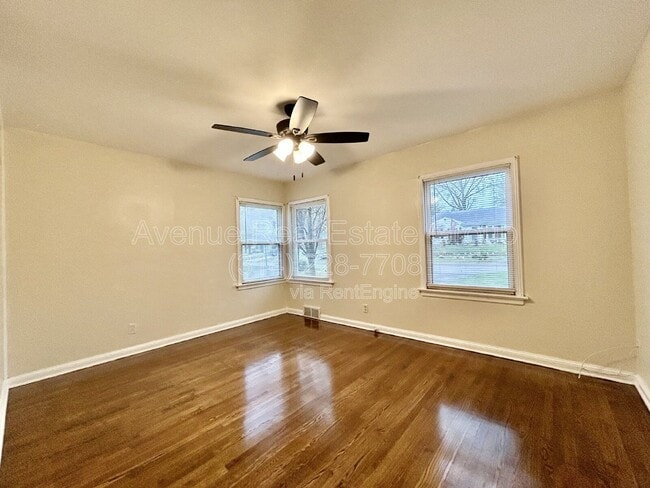 Building Photo - 7105 Circleview Dr