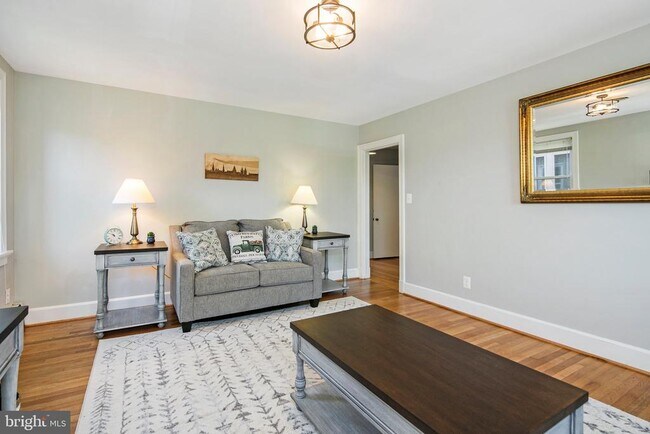 Foto del edificio - 226 Carroll Pkwy