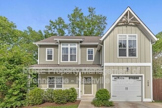 Building Photo - 702B Waco Dr