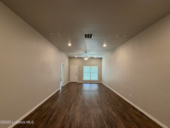 Foto del edificio - 2110 Kokomo Ave