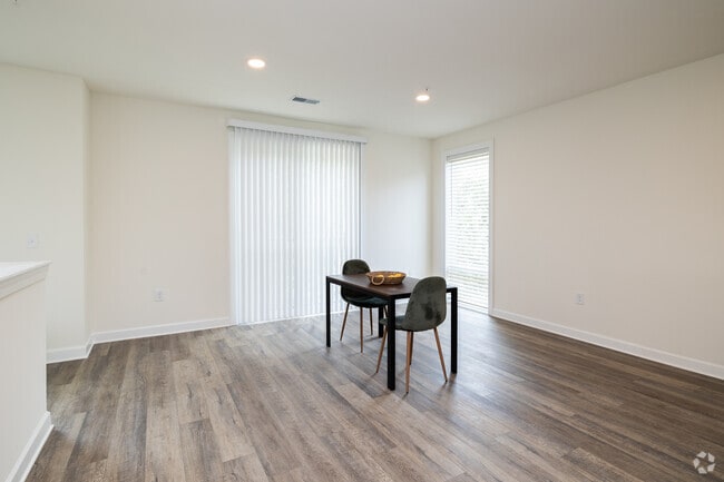 3BR, 2.5BA - 2,782SF - Dinning Room - Fields of Aberdeen