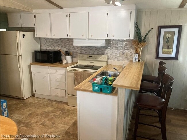 Foto del edificio - 1420 Whisper Cir