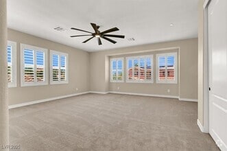 Building Photo - 74 Contrada Fiore Dr