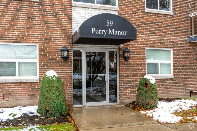 Entrée - Perry Manor Apartments