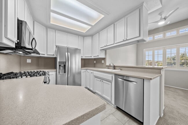 Building Photo - 521 Arbor Dr
