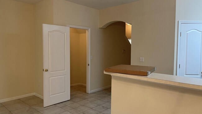 Building Photo - 1741 Biscayne Bay Cir