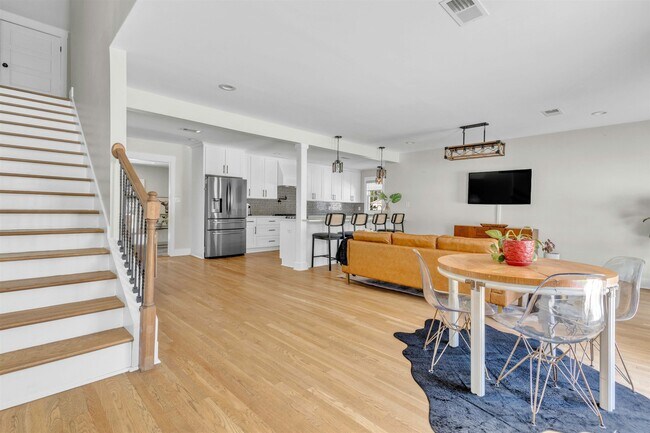 Foto del edificio - 185 Alexander St