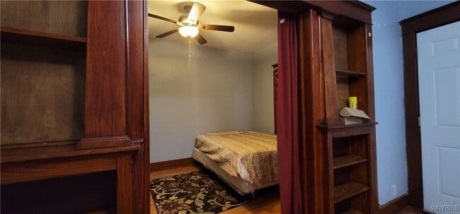 Building Photo - 508 27th St