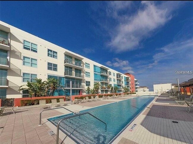 Building Photo - 1208 E Kennedy Blvd