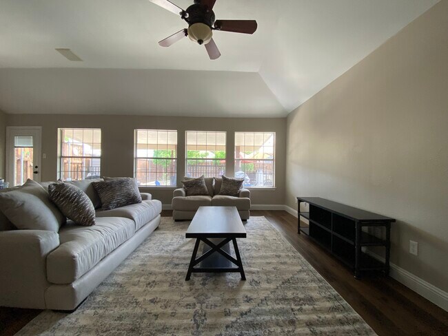 Foto del edificio - 9383 Crossvine Ln