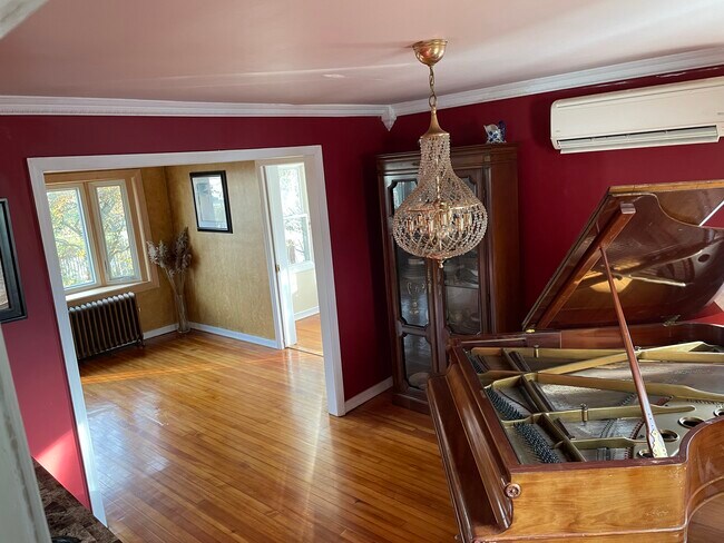 Foto del edificio - 807 Clocks Blvd