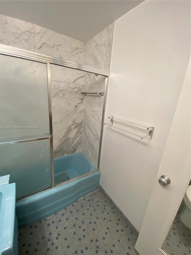 Building Photo - 1408 Brickell Bay Dr