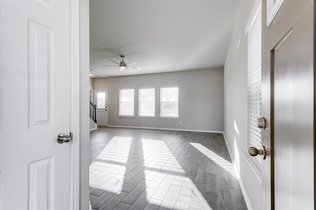 Foto del edificio - 5426 Grand View Dr