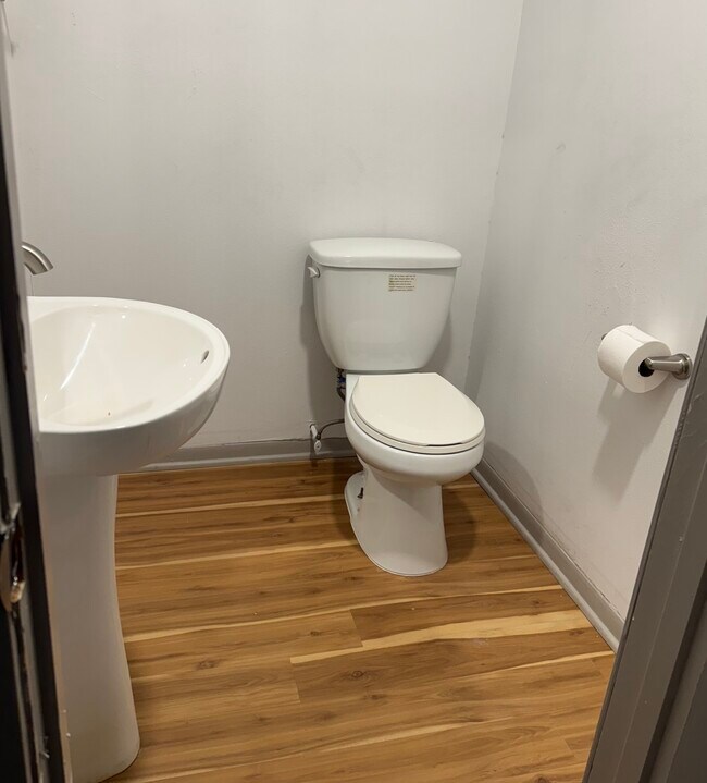 Foto del edificio - 4322 Madden Ln