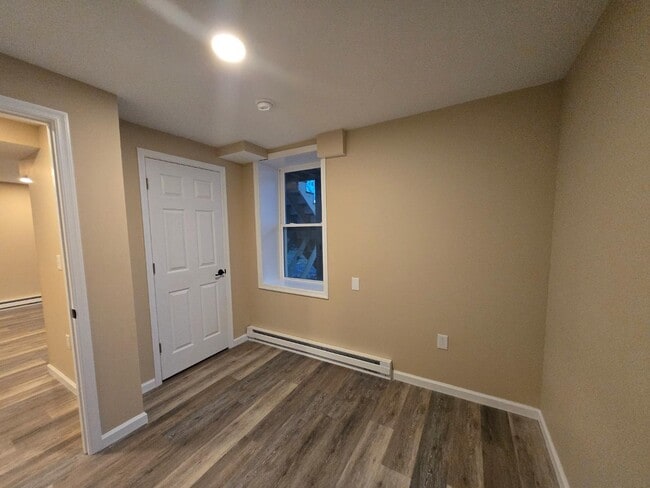 Building Photo - 123 2nd St