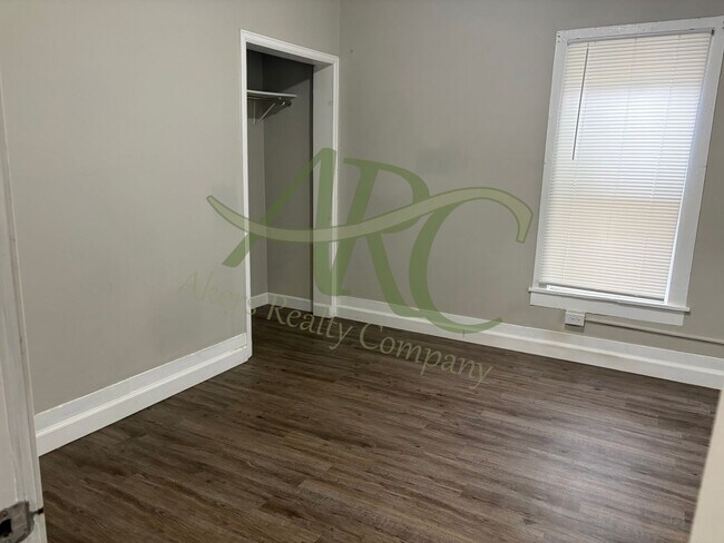 Foto del edificio - 1610 W 18th St