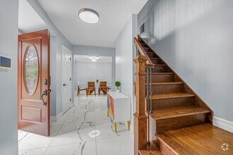 Building Photo - 66 Rockland Dr