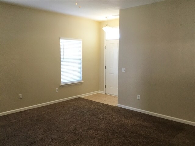 Building Photo - 10 Blue Oak Drive
