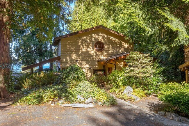 Photo du bâtiment - 235 Spearfish Rd