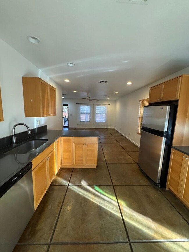 Foto del edificio - Charming 2 Bedroom, 2 Bathroom Home in Tuc...