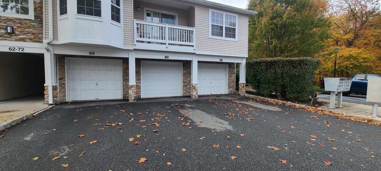 Foto principal - 70 Loch Ln