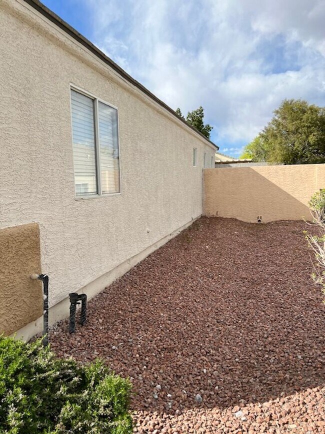 Building Photo - 1-STORY HOME FOR RENT IN SUMMERLIN