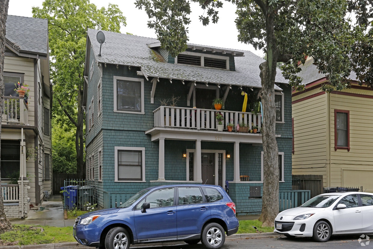 Primary Photo - 521 10th St