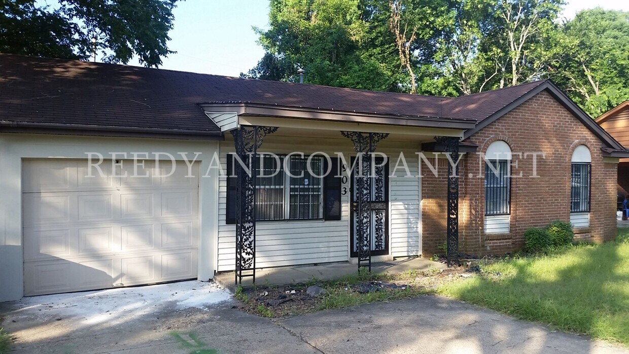 Foto principal - 903 W Raines Rd