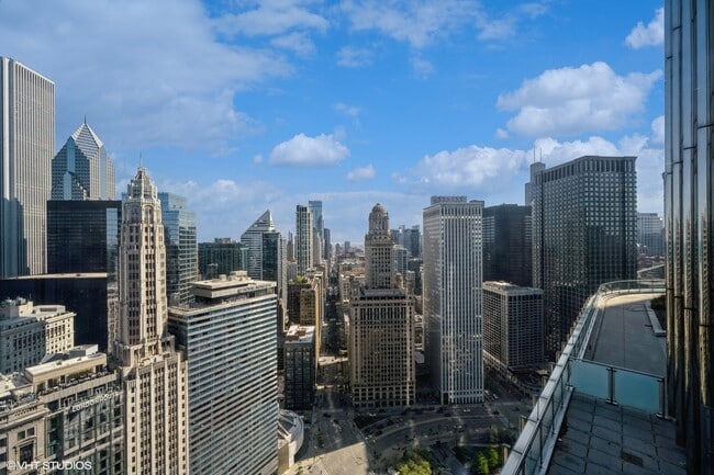 Building Photo - 401 N Wabash Ave