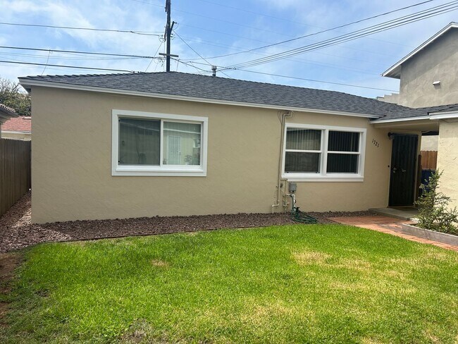Foto del edificio - 1721-23 Thomas Avenue
