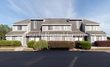 Building Photo - 3700 Golf Colony Ln