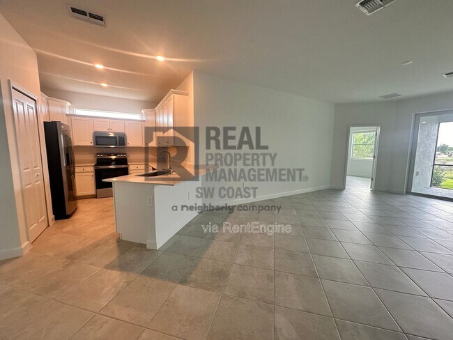 Building Photo - 20501 Hazelnut Ct S