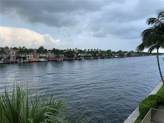 Foto del edificio - 2600 S Ocean Dr