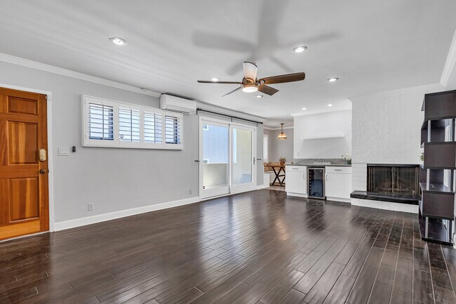 Fireplace and wine refrigerator - 1432 Yale St