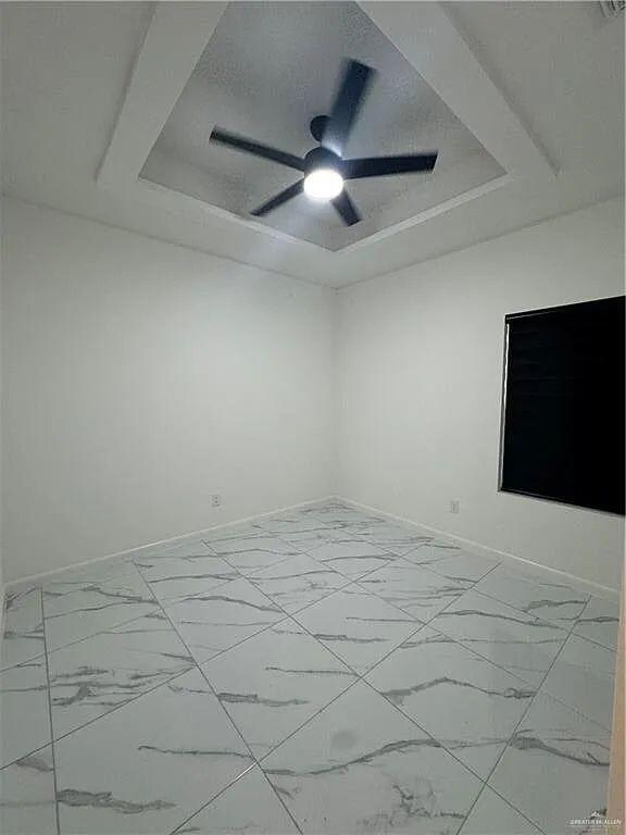 Foto del edificio - 909 Glory St