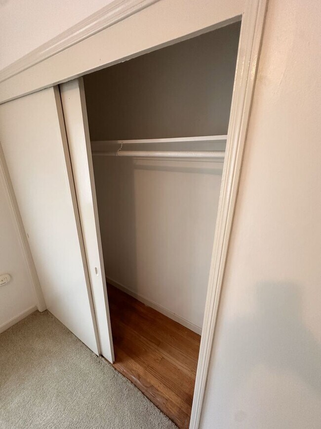Building Photo - BEAUTIFUL 1 BEDROOM 1 BATHROOM FOR RENT!!!!
