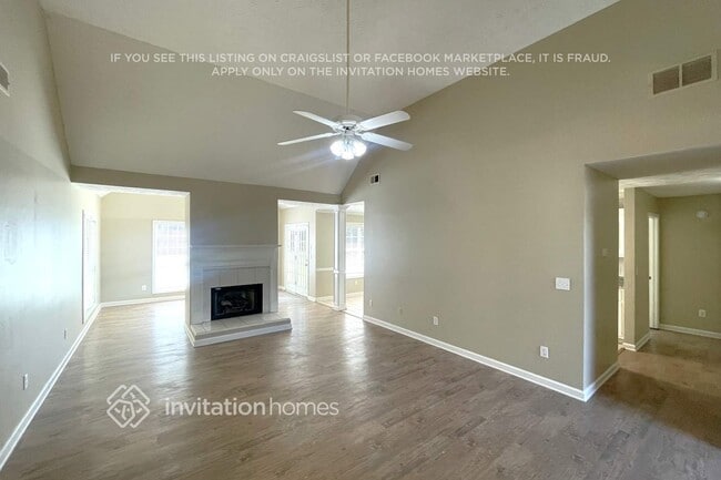 Building Photo - 820 Cambridge Creek Dr SW