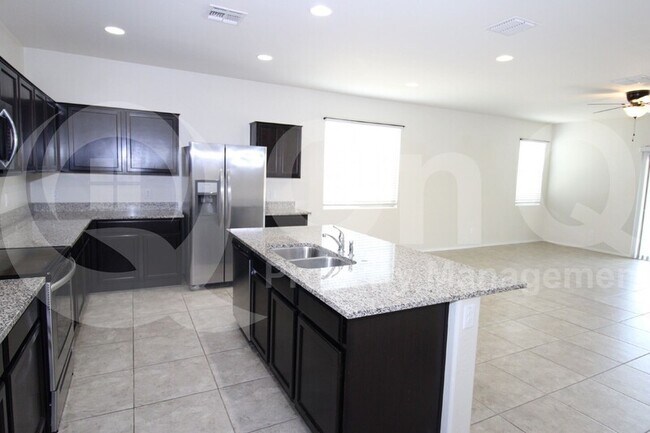 Building Photo - 1262 E Lee Pl